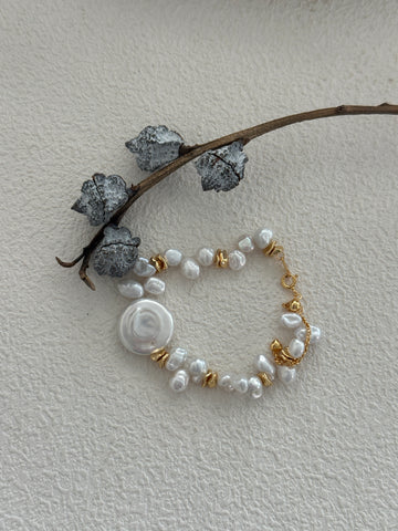 Vintage Keshi Pearl & Baroque Disc Beaded Bracelet – 18K Gold-Plated, Adjustable