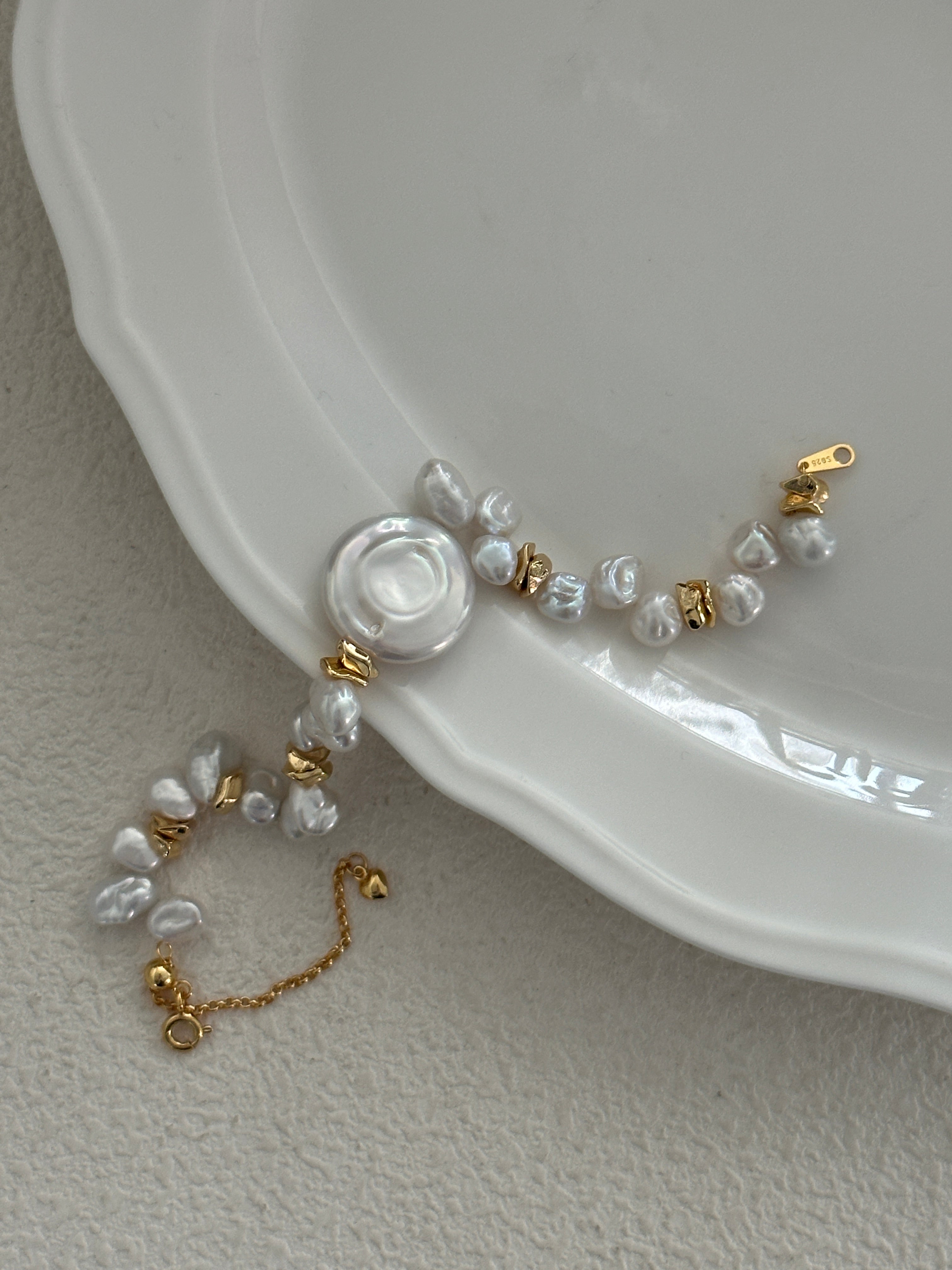 Vintage Keshi Pearl & Baroque Disc Beaded Bracelet – 18K Gold-Plated, Adjustable